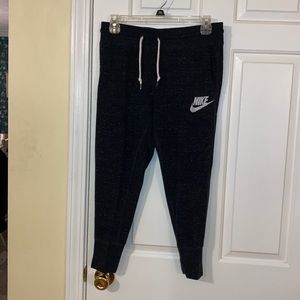 Nike dark grey/black cropped joggers